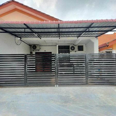 D'Port Dicksonmuslimonly Homestay ภายนอก รูปภาพ